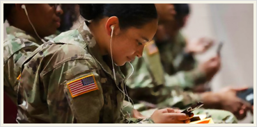 Soldiers using mobile devices